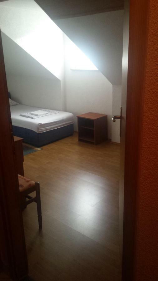 Rooms Mostanje Karlovac Eksteriør billede
